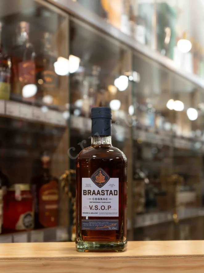 В магазине Крю Профи Braastad VSOP gift box 0.7 л