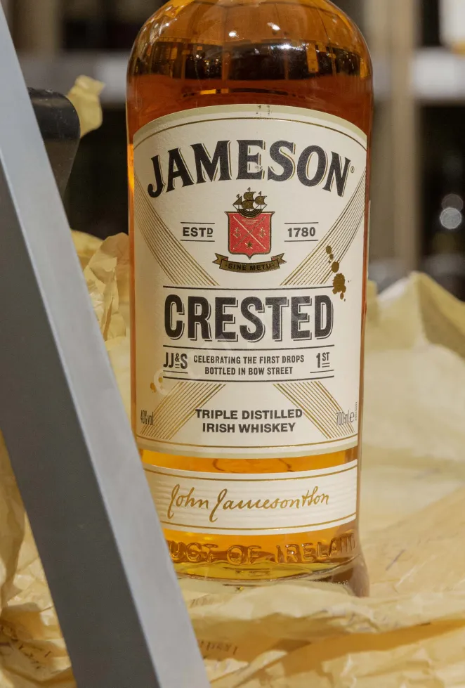 В магазине Крю Профи Jameson Crested X 0.7 л