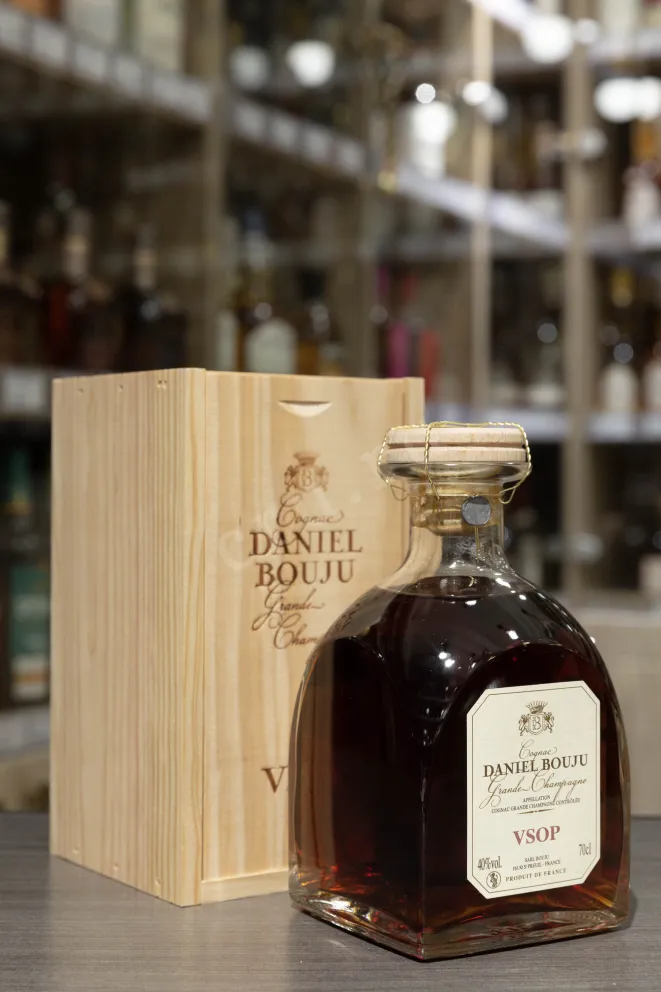 В магазине Крю Профи Daniel Bouju VSOP Carafe 0.7 л