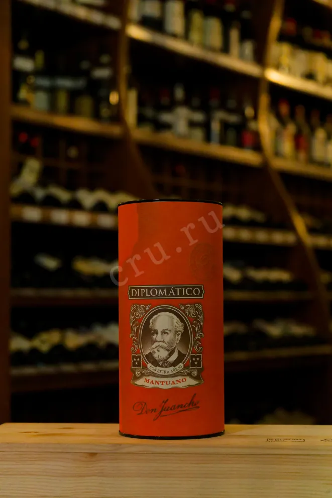 В магазине Крю Профи Botucal Diplomatico Mantuano in tube 0.7 л