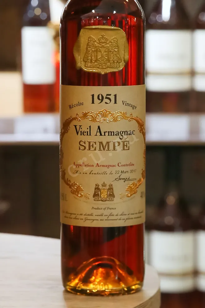 В магазине Крю Профи Sempe 1951 0.5 л