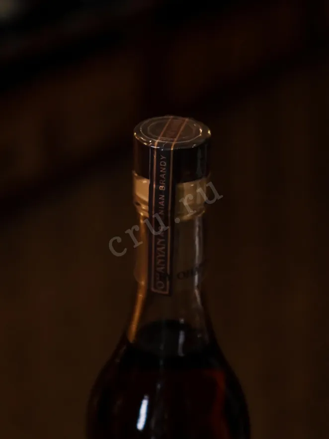 Пробка Ohanyan 7 Years in gift box 0.5 л