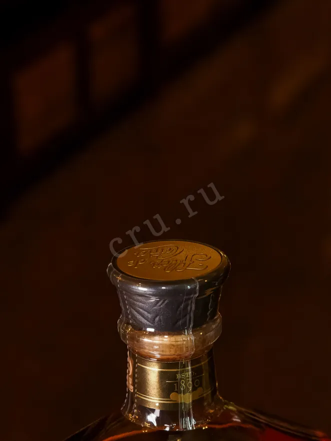 Пробка Flor de Cana Centenario 18 years 0.75 л