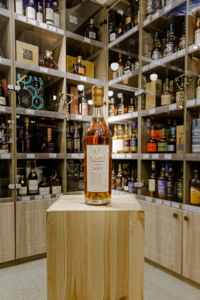 В магазине Крю Профи Chabot Vintage in tube 2001 0.7 л