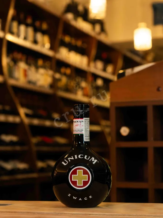 В магазине Крю Профи Zwack Unicum 0.7 л