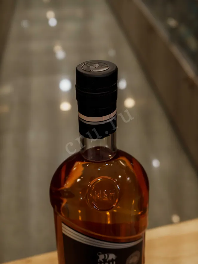 Пробка M&H Apex ex-Rye Cask in gift box 0.7 л