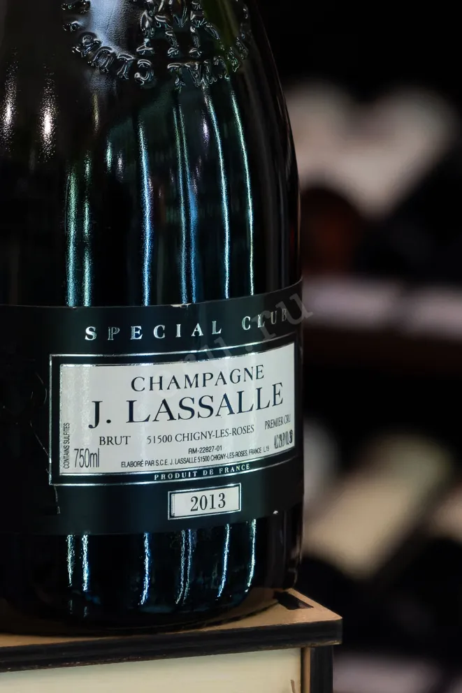 В магазине Крю Профи J. Lassalle Special Club Brut Premier Cru Chigny-Les-Roses gift box 2013 0.75 л