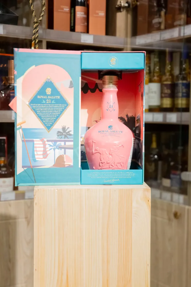 В магазине Крю Профи Chivas Regal Royal Salute Miami Polo Edition 21 Years Old 0.7 л