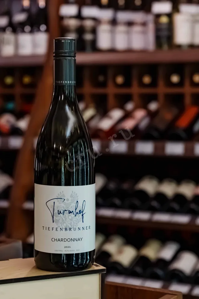 В магазине Крю Профи Tiefenbrunner Turmhof Chardonnay 2021 0.75 л