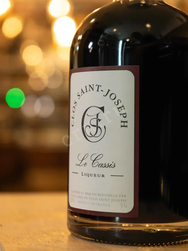 В магазине Крю Профи Clos Saint-Joseph Le Cassis 0.5 л