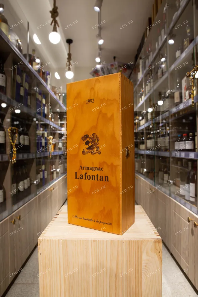 В магазине Крю Профи Lafontan 1992 0.7 л