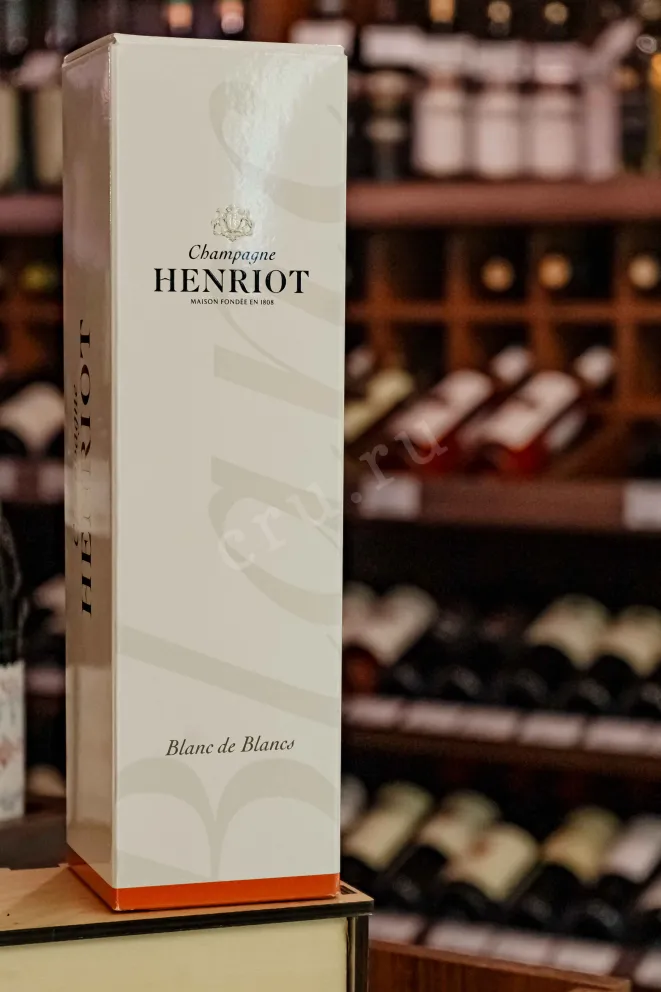 В магазине Крю Профи Henriot Blanc de Blancs with gift box 0.75 л