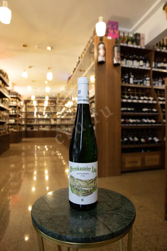 В магазине Крю Профи Bernkasteler Lay Riesling Spatlese 2018 0.75 л
