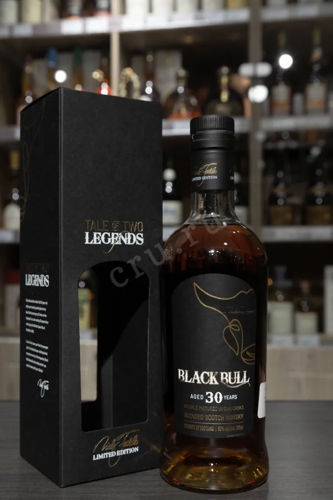 В магазине Крю Профи Black Bull Blended 30 years old with gift box 0.7 л