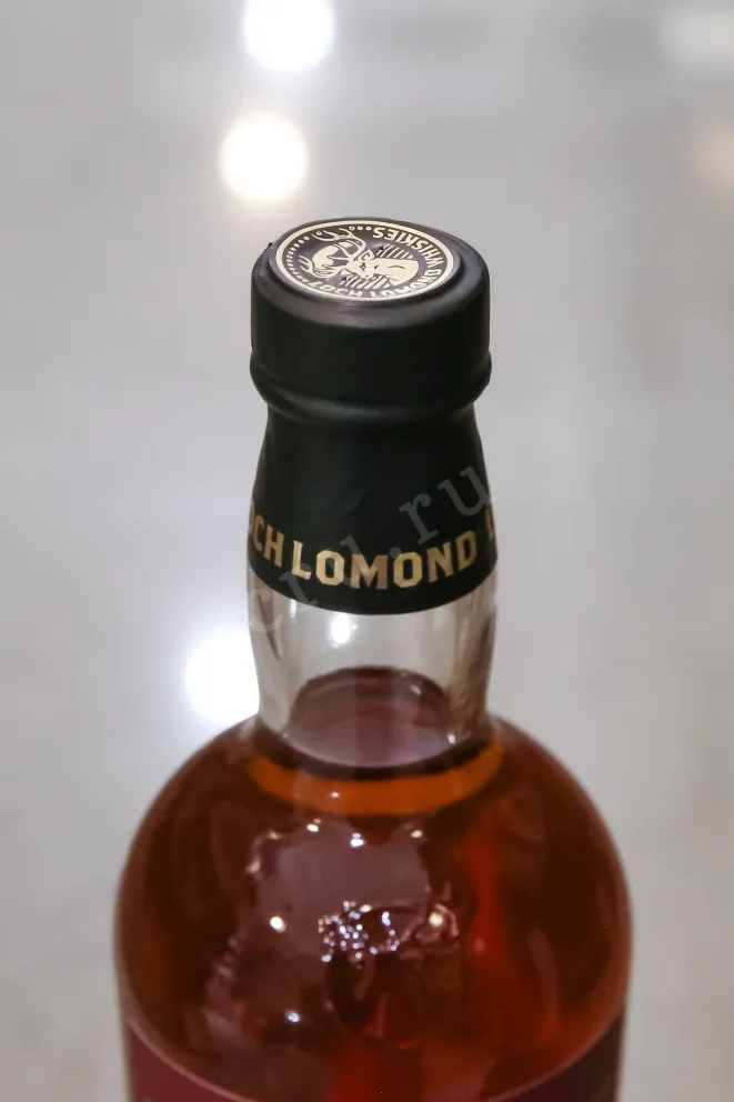 Пробка Loch Lomond Exclusive Kask Specially Selected 12 years in tube 0.7 л