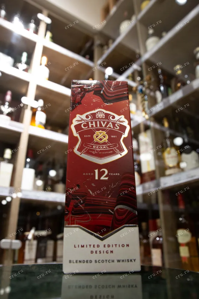 В магазине Крю Профи Chivas Regal 12 years in gift box 0.7 л