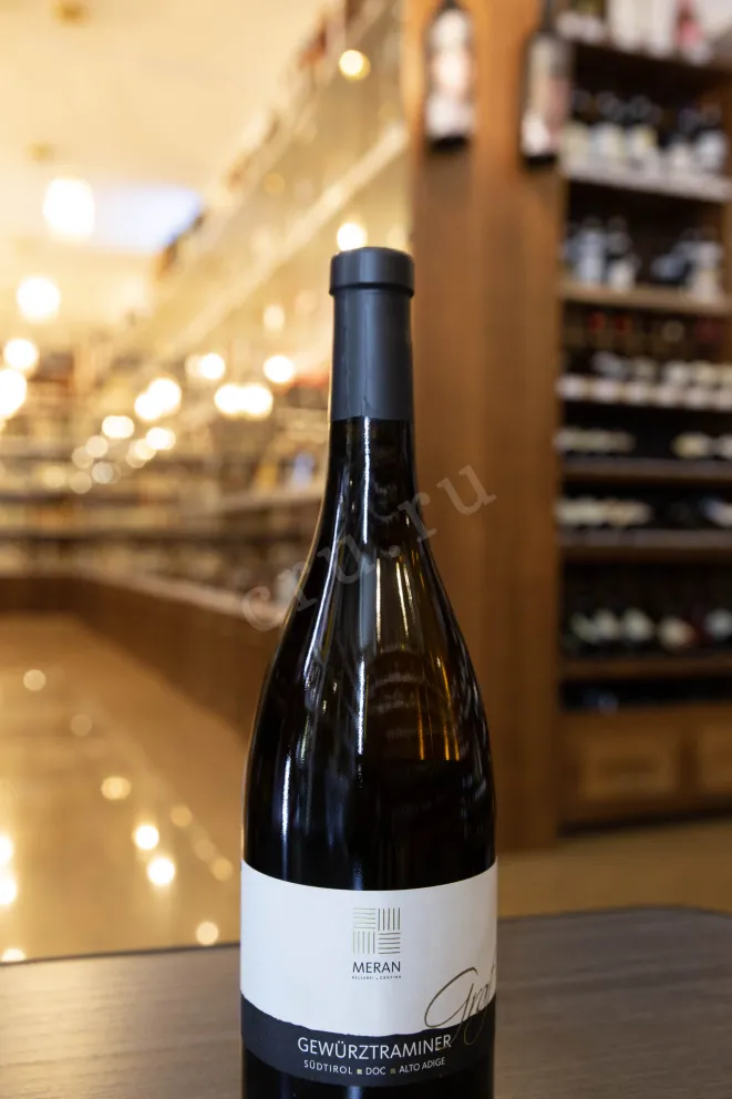 В магазине Крю Профи Meran Graf Gewurztraminer Subtirol Alto Adige DOC 2022 0.75 л