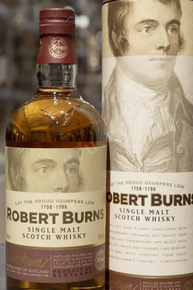 В магазине Крю Профи Robert Burns Single Malt in tube 0.7 л