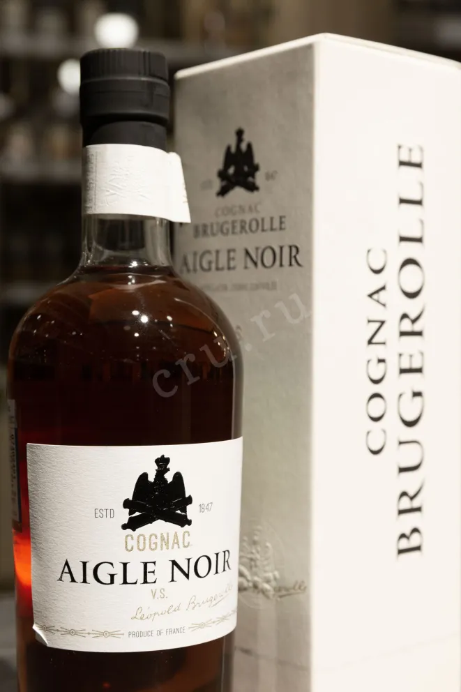 В магазине Крю Профи Brugerolle Aigle Noir VS 3 years gift box 0.7 л