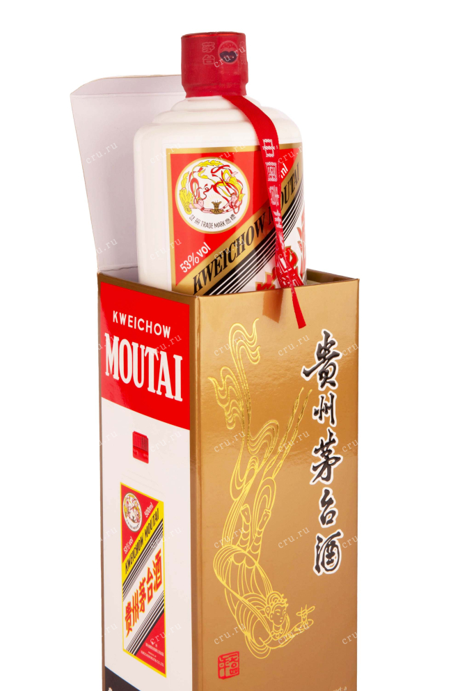 В подарочной коробке Kweichou Moutai 0.5 л