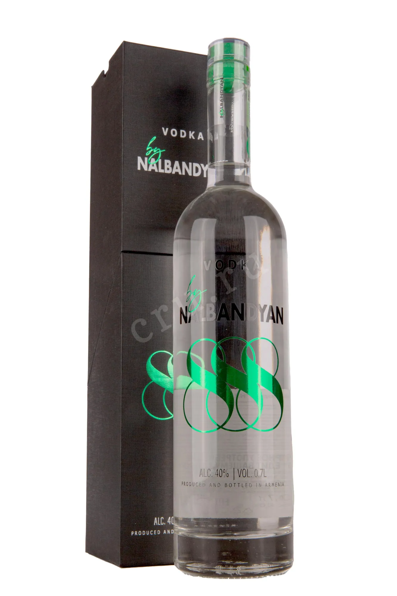 Фото — Водка Водка Налбандян 888 в подарочной упаковке  0.7 л