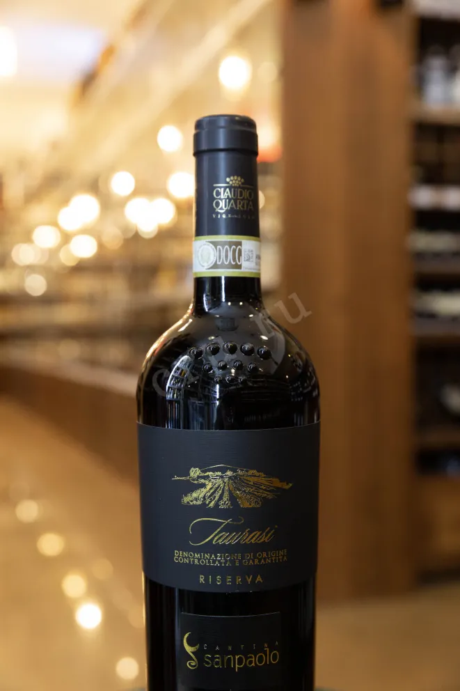 Вино Claudio Quarta Cantina Sanpaolo Taurasi Reserva 2016 0.75 л