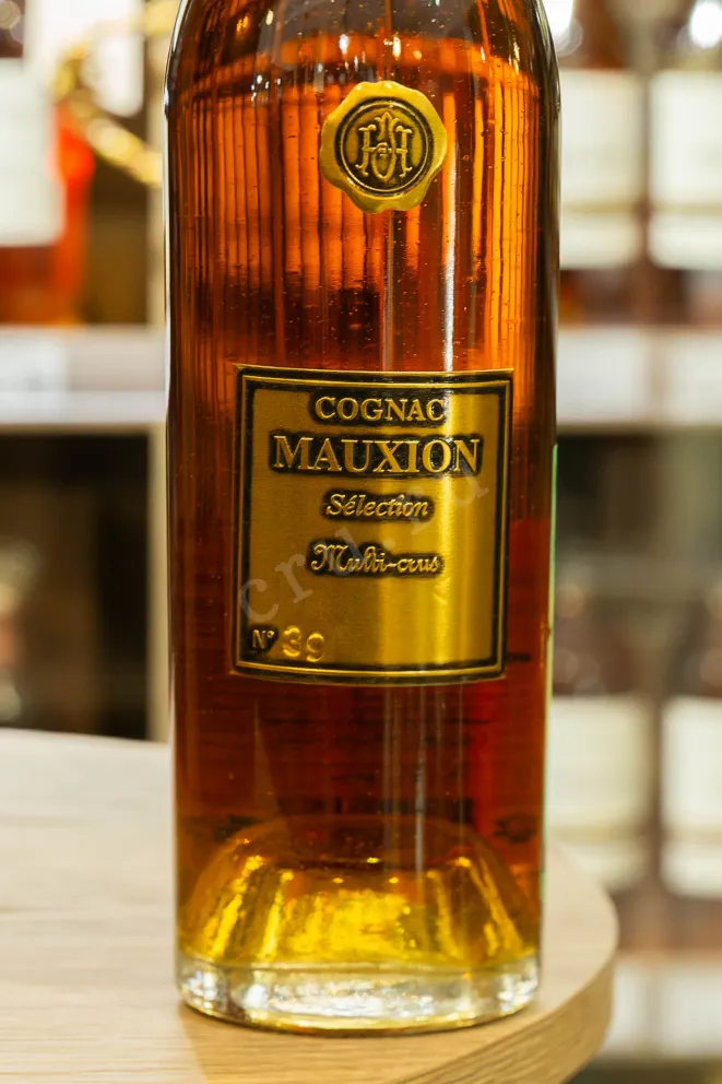 В магазине Крю Профи Mauxion Selection Multi Crus in wooden box 0.7 л