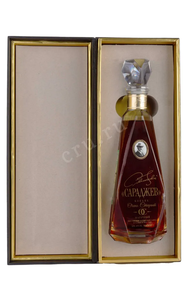 В подарочной коробке Saradzhev 35 Years Old gift box 1977 0.7 л