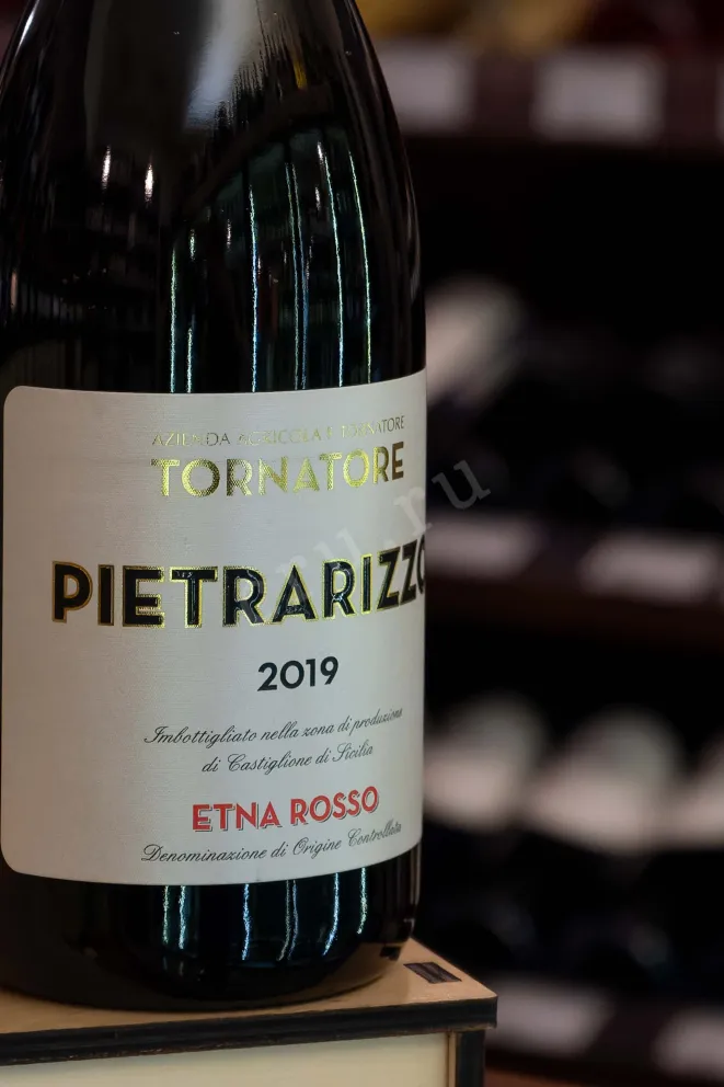 В магазине Крю Профи Tornatore Pietrarizzo Etna Rosso 2019 0.75 л