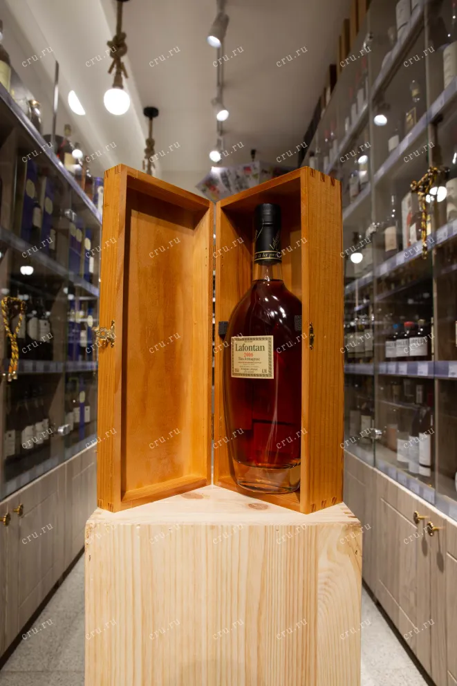 В магазине Крю Профи Lafontan Millesime 2000 0.7 л