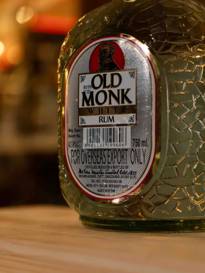 В магазине Крю Профи Old Monk White 0.75 л