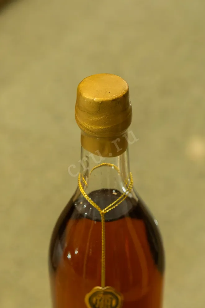 Пробка Mauxion Selection Bois Ordinaires in wooden box 0.7 л