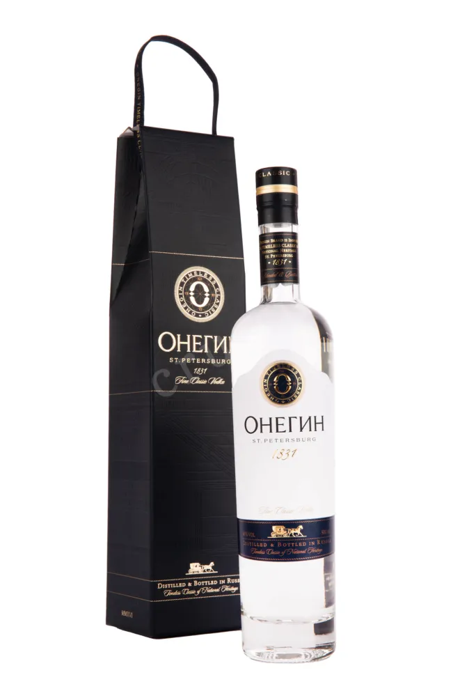 Водка Онегин подарочный набор книга и 4 стопки  0.5 л