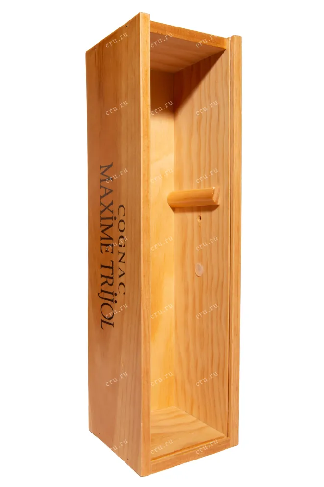 Деревянная коробка Maxime Trijol Grand Champagne Premier Cru in wooden box 1984 0.7 л