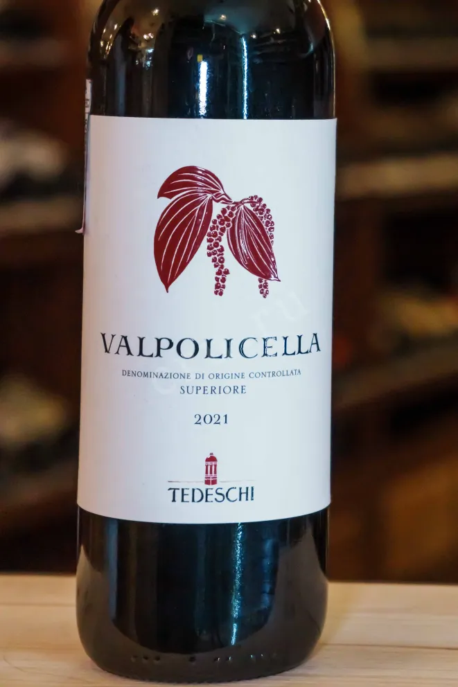 В магазине Крю Профи Tedeschi Valpolicella Superiore 2021 0.75 л