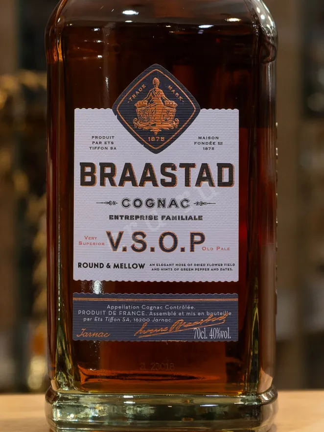 В магазине Крю Профи Braastad VSOP gift box 0.7 л