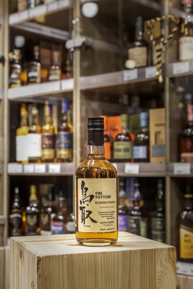 В магазине Крю Профи the Tottori Bourbon Barrel gift box 0.5 л