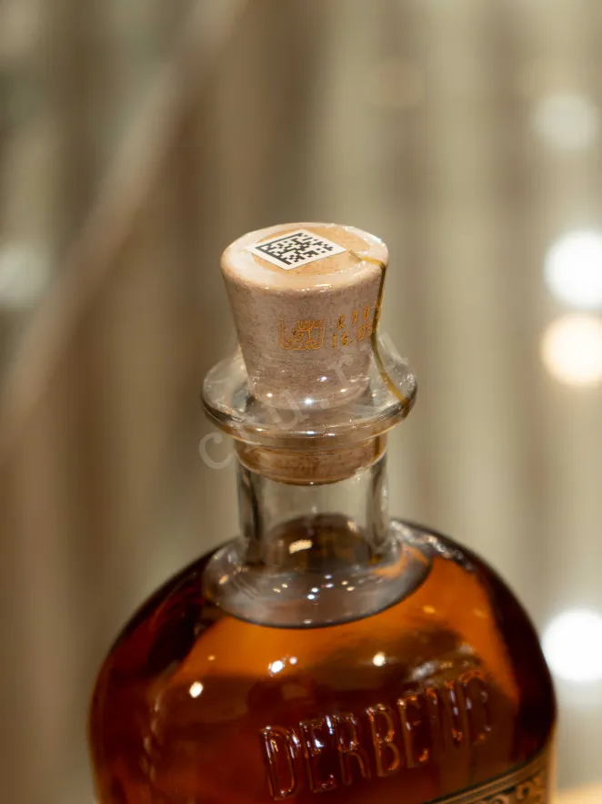 Пробка Derbend Distillerie Porto Cask 5 years 0.7 л