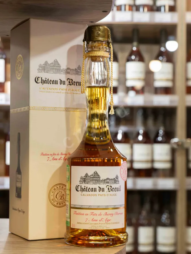 В магазине Крю Профи Chateau du Breuil Finition en Futs d Sherry Oloroso 7 Ans d’Age in gift box 0.7 л
