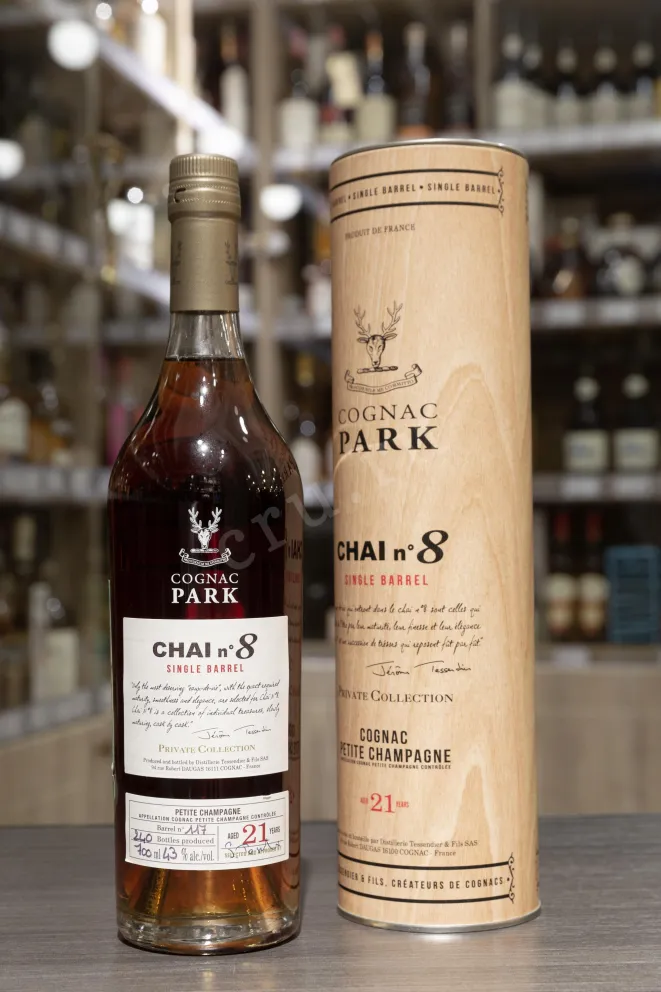В магазине Крю Профи Park Chai N°8 Single Barrel aged 21 years gift box 0.7 л