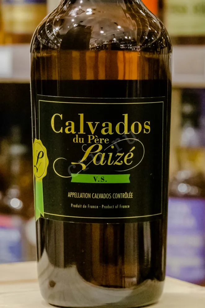 В магазине Крю Профи Calvados du pere Laize VS 0.7 л