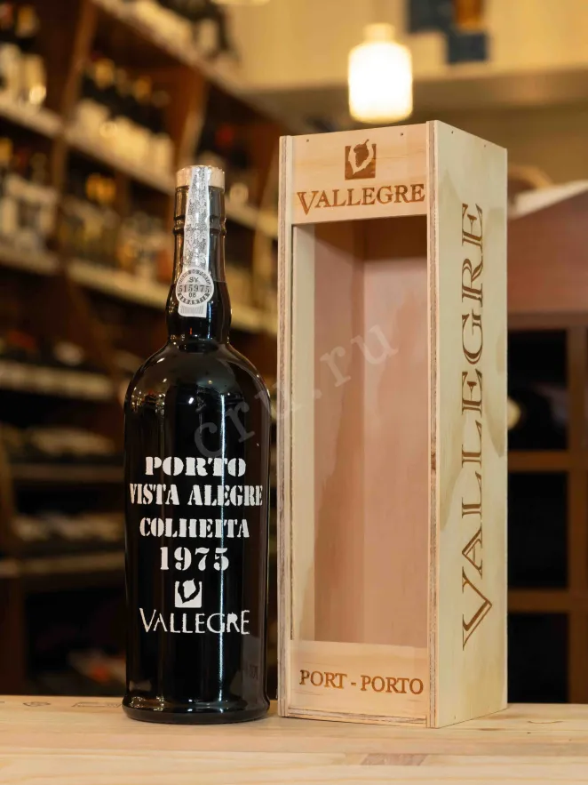 В магазине Крю Профи Porto Vista Alegre Colheita in Wooden Box 1975 0.75 л