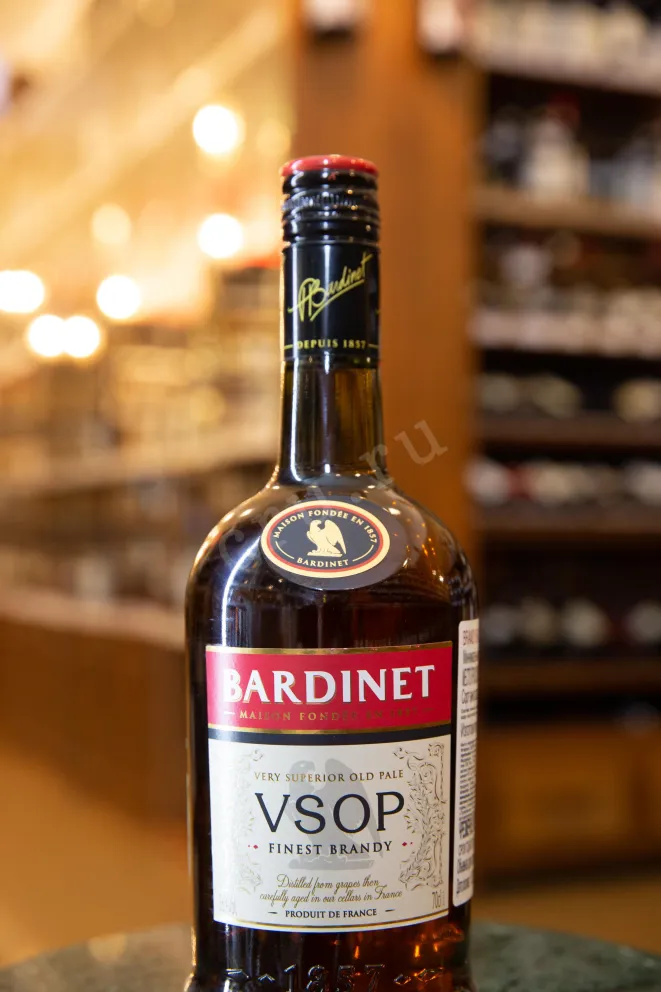 В магазине Крю Профи Bardinet VSOP 0.7 л