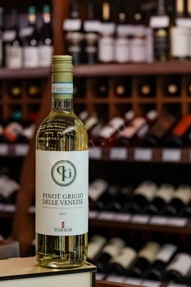 В магазине Крю Профи Tedeschi Pinot Grigio Delle Venezie DOC 2023 0.75 л