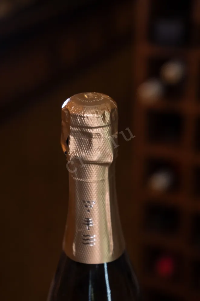 Пробка Usadba Divnomorskoe Grande Cuvee 2020 0.375 л