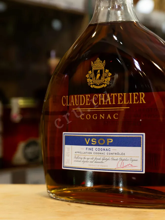В магазине Крю Профи Claude Chatelier VSOP in gift box 0.7 л