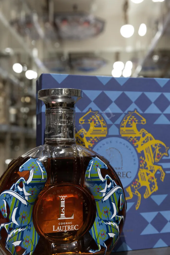 В магазине Крю Профи Lotrec Grande Champagne XO in gift box 0.7 л