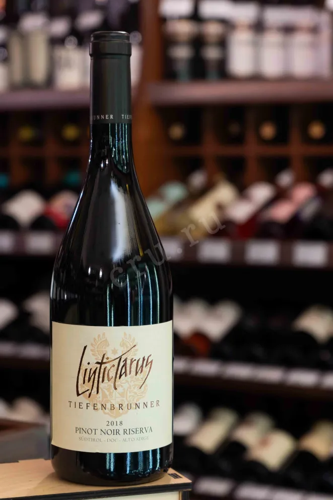 В магазине Крю Профи Tiefenbrunner Pinot Nero Riserva Linticlarus 2018 0.75 л