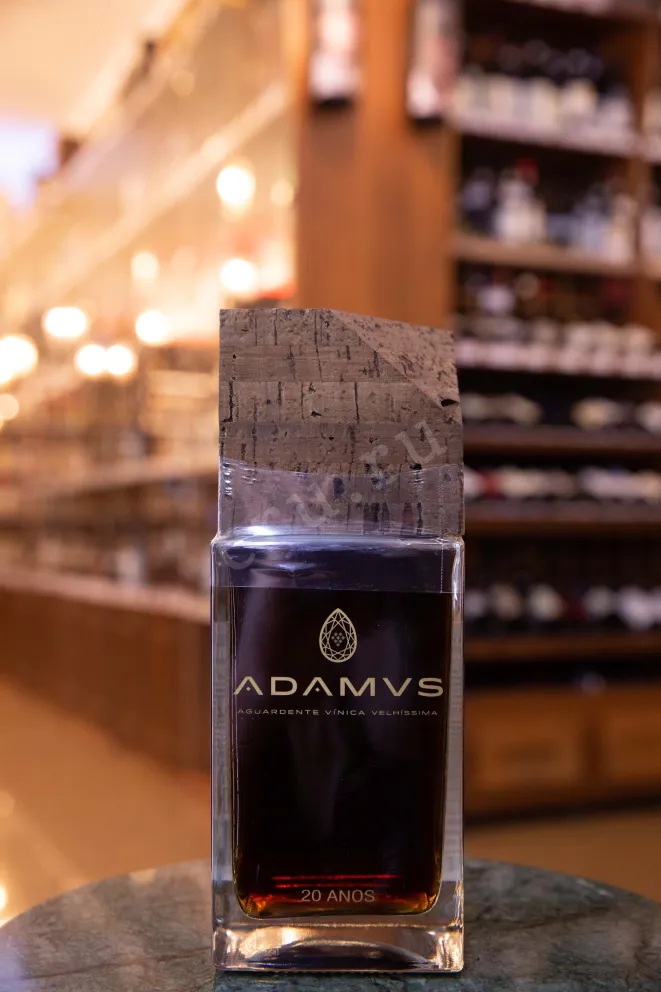 В магазине Крю Профи Adamus Aguardente Vinica 20 years old in gift box 0.7 л
