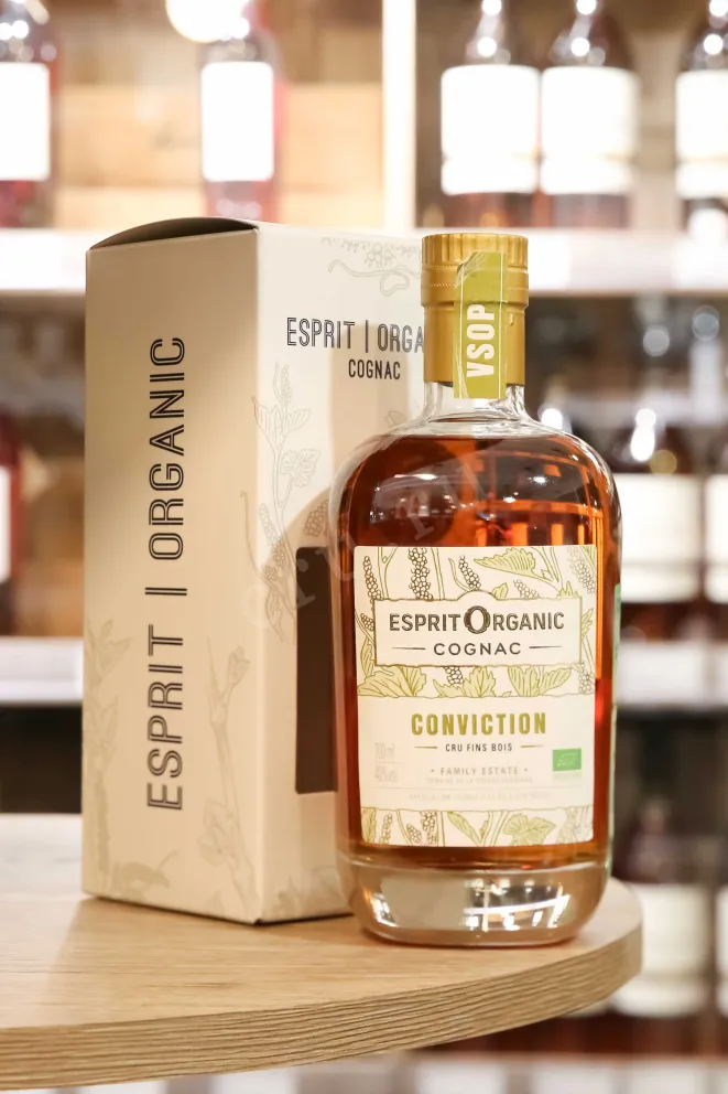 В магазине Крю Профи Esprit Organic VSOP gift box 0.7 л